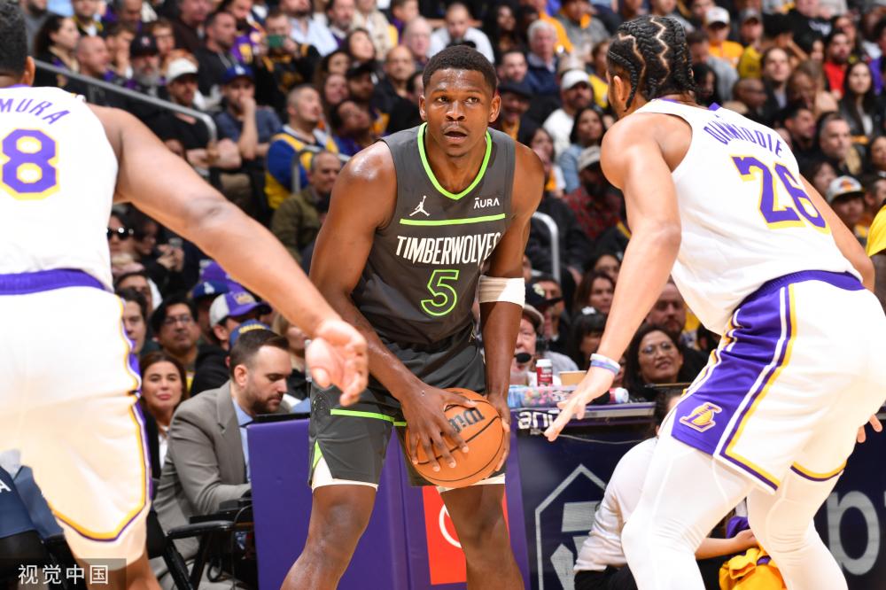 6球暂居射 6球暂居射